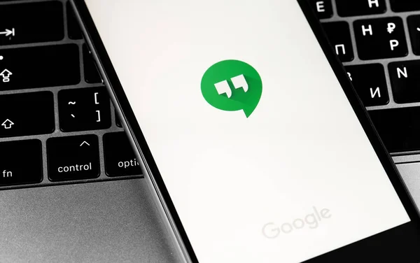 Google Hangouts Aplicación Teléfono Inteligente Pantalla Google Hangouts Software Mensajería — Foto de Stock