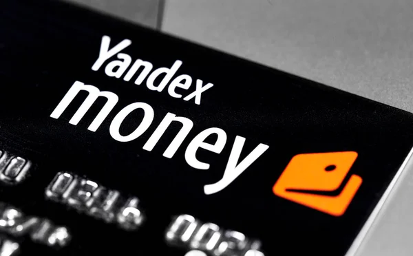 Крупный План Кредитных Карт Яндекса Яндекс Деньги Крупнейший Электронный Платежный — стоковое фото