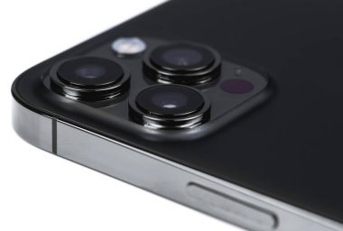 iPhone 12 Pro Max arka panel makro, LIDAR teknolojili üçlü arka kamera. Apple çok uluslu bir teknoloji şirketidir. Moskova, Rusya - 28 Kasım 2020