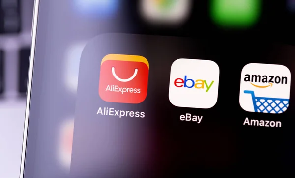 Aliexpress Ebay Мобильные Приложения Amazon Экране Смартфона Приложения Покупок Электронной — стоковое фото