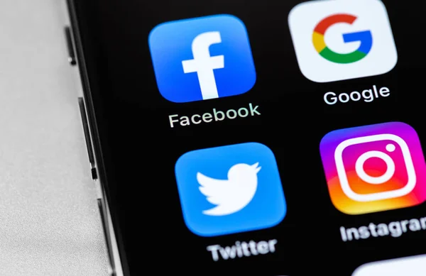 Facebook Instagram Google Twitter Aplicaciones Icono Móvil Pantalla Smartphone Iphone — Foto de Stock