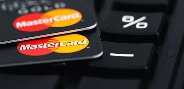 Mastercard Cartes Électroniques Plastique Avec Calculatrice Gros Plan Mastercard Est — Photo