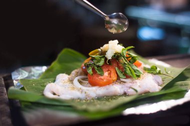 Nikaragua yemekleri, kurutulmuş muz yaprağındaki balıklar, Nikaragua gastronomisi, Nikaragua yemekleri