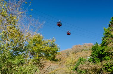 Teleferik ve yaprak rengi değişmeye başlar
