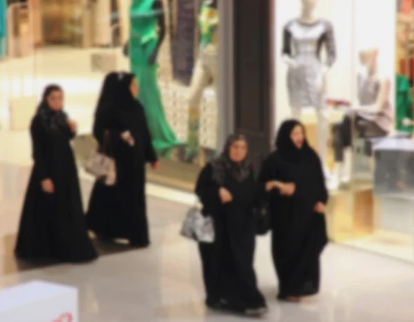 individuals and families make purchases, shopping center, shops and retail trade, Arab women, Arab culture, Islam