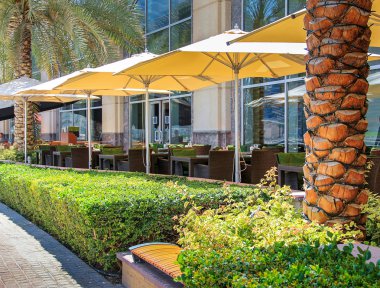 Yaz kafe Restoran, bir turist ülke, tablolar açık havada,