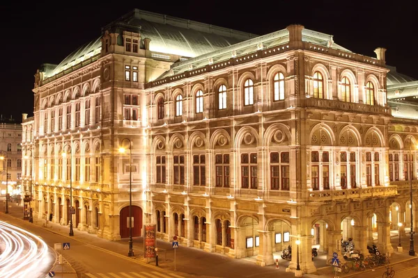 Wiener Opernhaus bei Nacht — Stockfoto