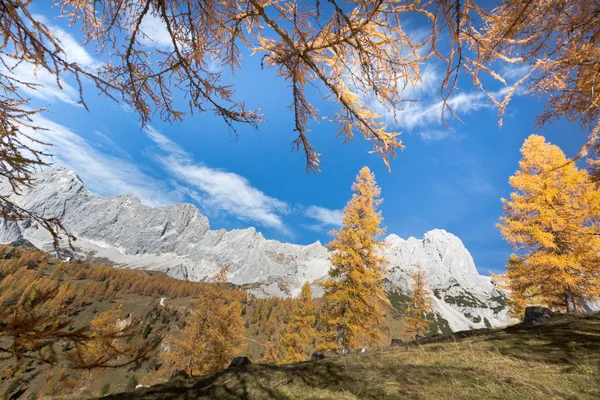 Montaña Dachstein en los Alpes austríacos — Foto de Stock