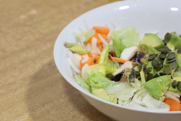 Grüner Salat abwechslungsreich — Stockfoto