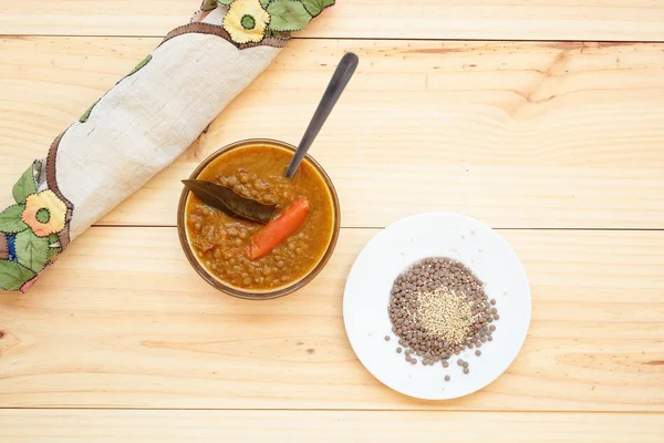 Lentejas con verduras ecológicas — Foto de Stock