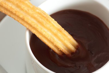 fincan sıvı çikolata ve tatlıları