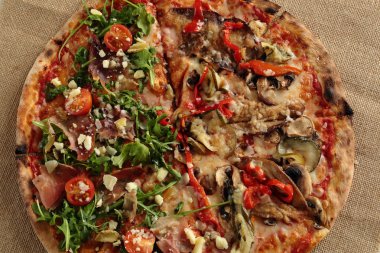 ev yapımı pizza roket bitki ile