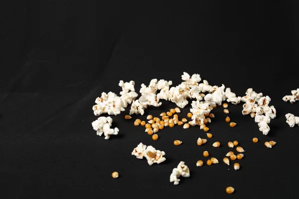 Popcorn v hodně — Stock fotografie