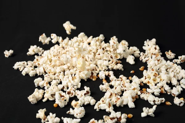 Popcorn in a lot — Stock Photo, Image