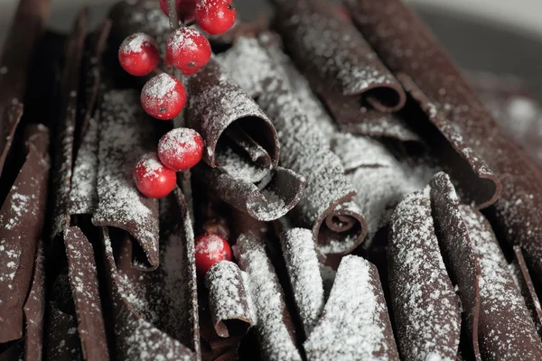 Bolo de chocolate decorado — Fotografia de Stock