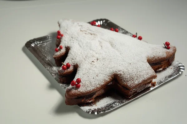 Albero di Natale fatto di torta — Foto Stock