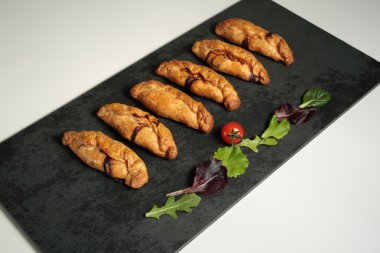 Büyük el yapımı köfte