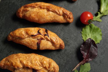 Büyük el yapımı köfte