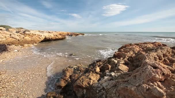 Pantai rock di Santa Pola — Stok Video