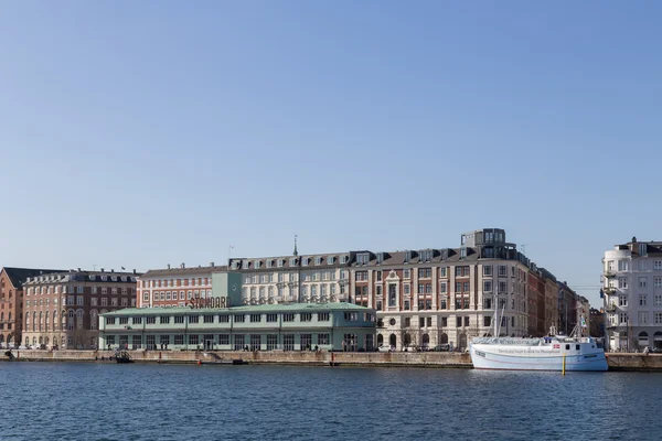 Área portuária e edifício Standard em Copenhague, Dinamarca — Fotografia de Stock
