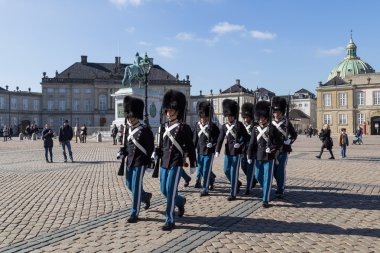 Kraliyet muhafızları Amalienborg Sarayı Kopenhag, Danimarka