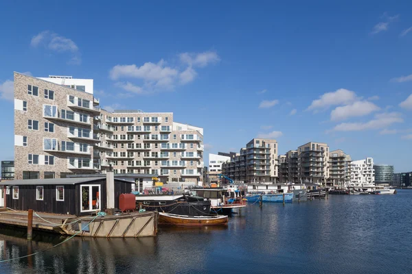 Apartamentos y casas flotantes modernos en Copenhague, Dinamarca —  Fotos de Stock