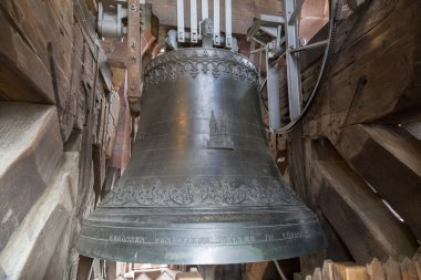 Basel Minster, İsviçre içinde büyük çan