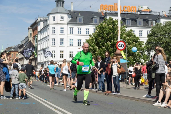 Maratona de Copenhague 2016 corredor idoso — Fotografia de Stock