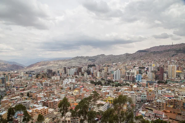 De skyline van de stad van La Paz, Bolivia — Stockfoto