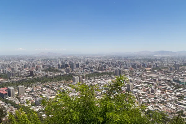 Santiago do Chile skyline desde Cerro San Cristobal — Fotografia de Stock