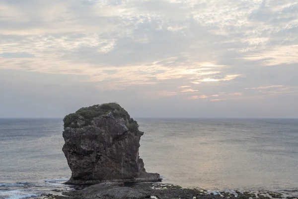 Вітрило рок в національному парку Kenting, Тайвань — стокове фото