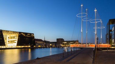 Daire Köprüsü'ne ve Kraliyet Kütüphanesi, Copenhagen
