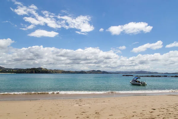 Whale Bay na costa de Tutukaka, na Nova Zelândia — Fotografia de Stock