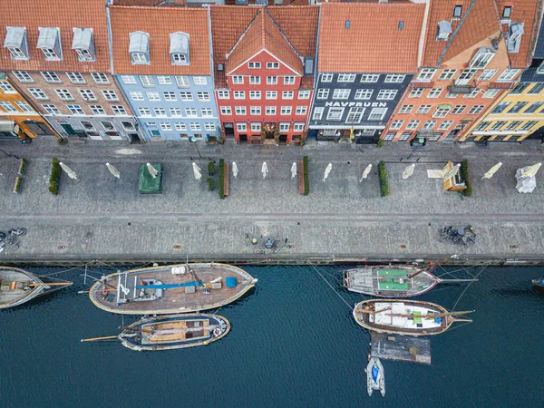 Vista aérea do drone de Nyhavn em Copenhague, Dinamarca — Fotografia de Stock
