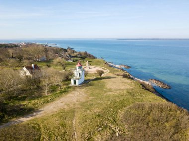 Spodsbjerg Deniz Feneri ve Sahil Hattı İnsansız Hava Aracı Görünümü