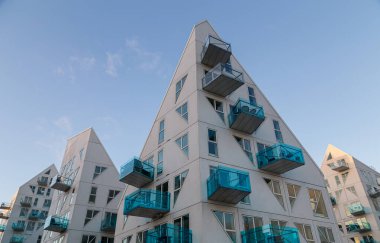 Danimarka 'nın Aarhus kentindeki modern iskan binası Buzdağı
