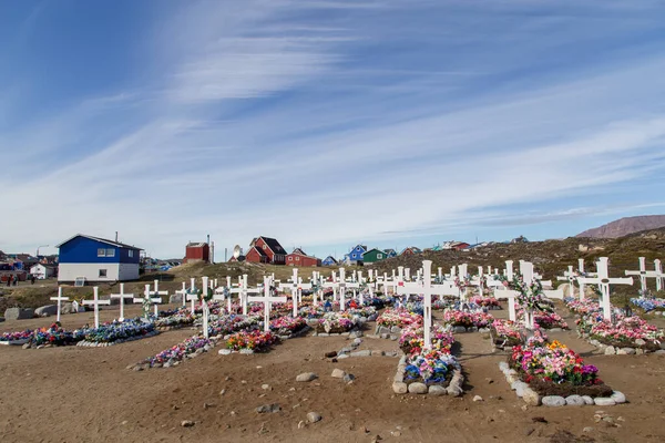 전통적 인 그린란드 묘지 — 스톡 사진