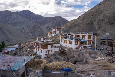 Rumbak, Hindistan - 14 Eylül 2024: Ladakh ilçesindeki Hemis Ulusal Parkı 'ndaki Rumbak köyünün görüntüsü