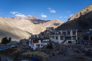 Rumbak, Hindistan - 14 Eylül 2024: Ladakh ilçesindeki Hemis Ulusal Parkı 'ndaki Rumbak köyünün görüntüsü
