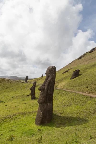 ΔΙΕΥΘΥΝΣΗ λατομείου πέτρας Rano Raraku στο νησί του Πάσχα — Φωτογραφία Αρχείου