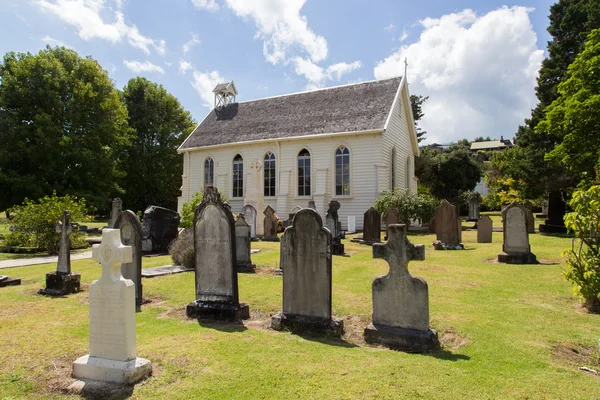 Igreja e cemitério em Russell, Nova Zelândia — Fotografia de Stock