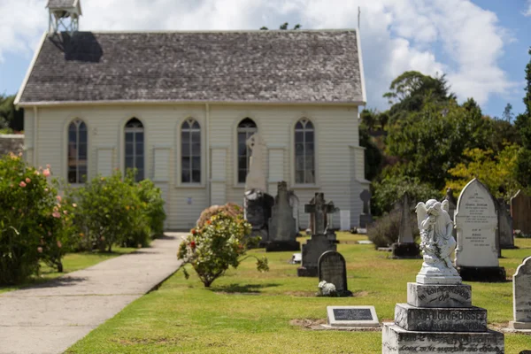 Igreja e cemitério em Russell, Nova Zelândia — Fotografia de Stock