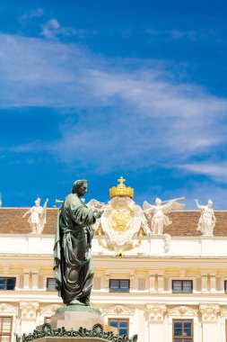 Avusturya. Viyana. Kaiser Franz ben anıt Hofburg Sarayı avlusunda.