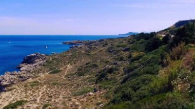 Yunanistan. Rhodes. Deniz kıyısında yukarıda görüntülemek.