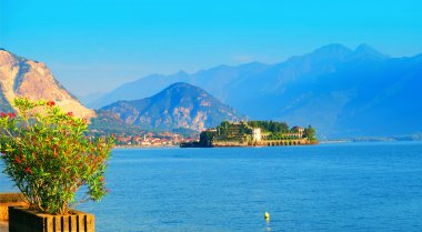 Isola Bella görünümünü Lake Maggiore, İtalya