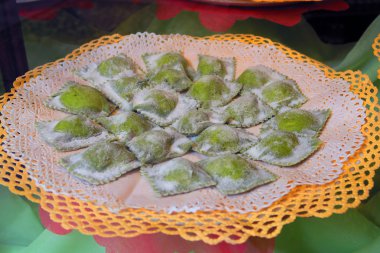 Ravioli stuffed green clipart