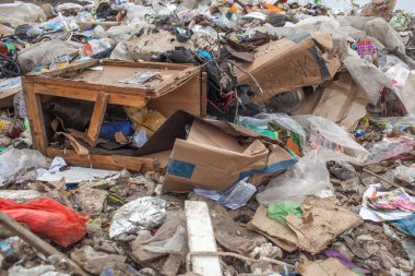 Rusya - 18 Ekim 2015: depolama. Çöp. Belediye katı atık ve yemek atıkları