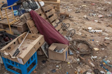 Rusya - 18 Ekim 2015: depolama. Çöp. Belediye katı atık ve yemek atıkları