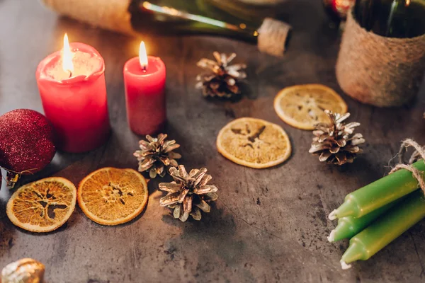 Decorazioni natalizie a lume di candela — Foto Stock