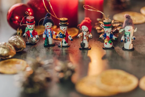 Christmas decorations by candlelight — Stock Photo, Image